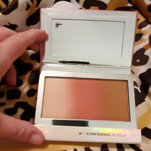 IT Cosmetics Confidence in Your Glow